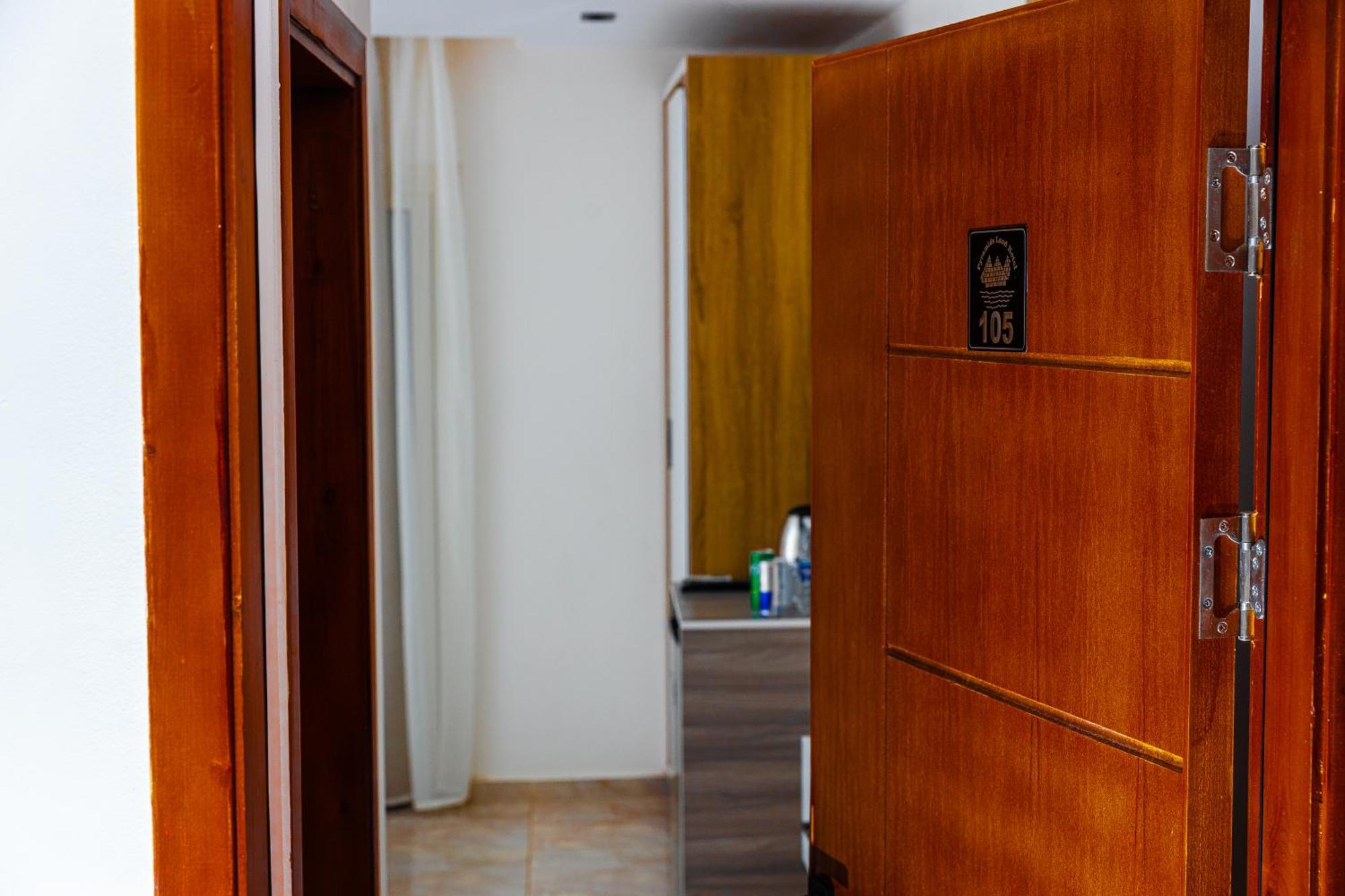 Hotel Pyramids Land Palace Kafrat al Jabal